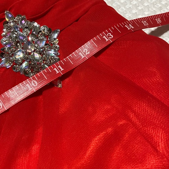 Stunning Cherry RED chiffon strapless evening Gown size 10. Beautiful Dress 👗. - Picture 14 of 17